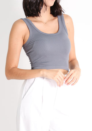 SLEEVELESS TOP