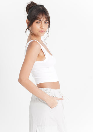 SLEEVELESS TOP