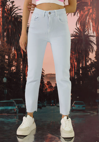 STRAIGHT JEANS