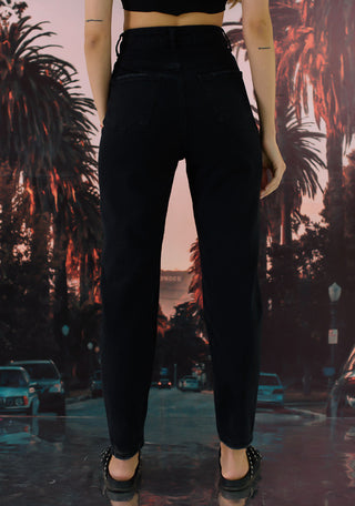 BOYFRIEND JEANS