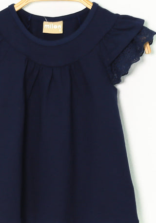 SLEEVELESS TOP