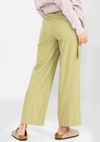 STRAIGHT LEG PANTS