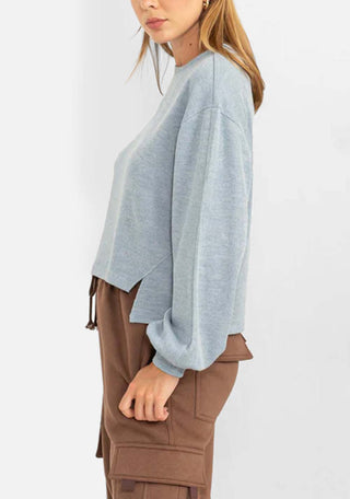 ROUND NECK SWEATER