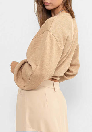 ROUND NECK SWEATER
