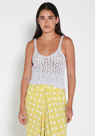 SLEEVELESS TOP