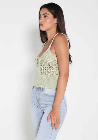 SLEEVELESS TOP