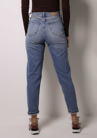 DESTROYED MOM JEANS