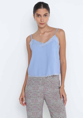 SLEEVELESS TOP