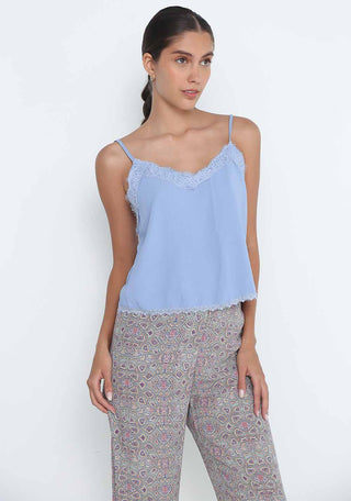 SLEEVELESS TOP